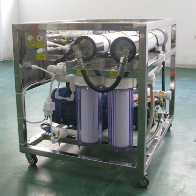 Nước biển di động Nhà máy RO Vật liệu ván ép Khử ion 99%