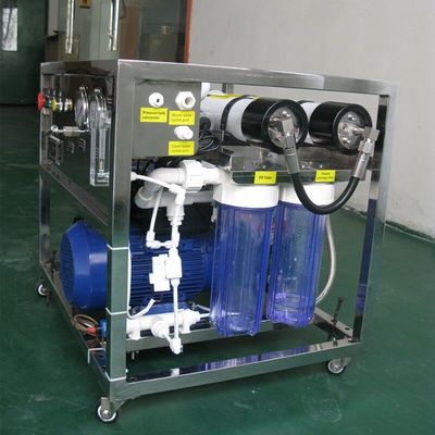 Nước biển di động Nhà máy RO Vật liệu ván ép Khử ion 99%